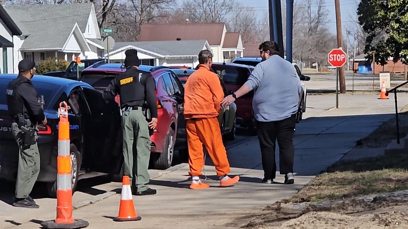 Arkansas man pleads not guilty in 1992 Missouri murder case - KBSI ...